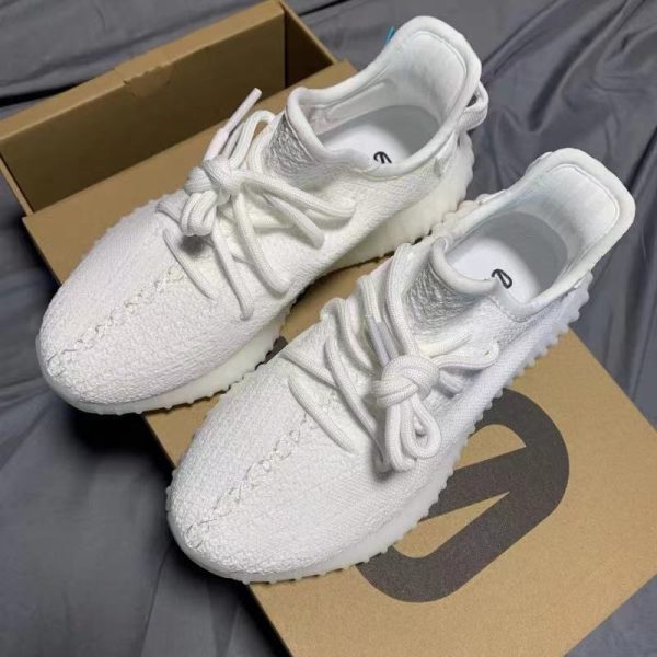 YEEZY BOOST 350 V2