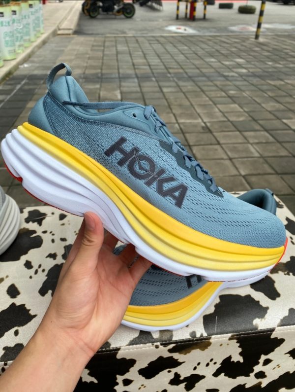 HOKA
