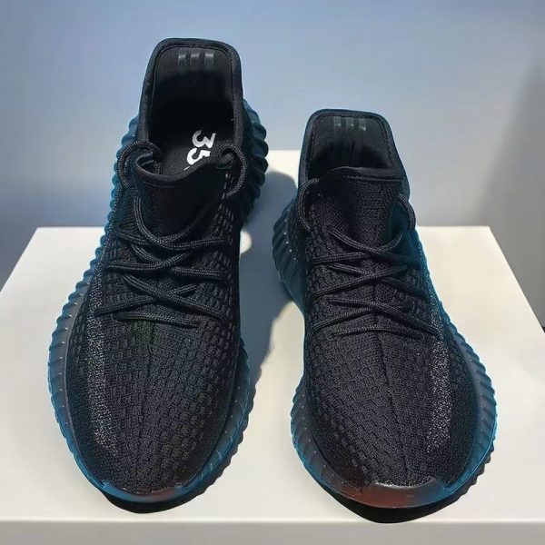 YEEZY BOOST 350 V2