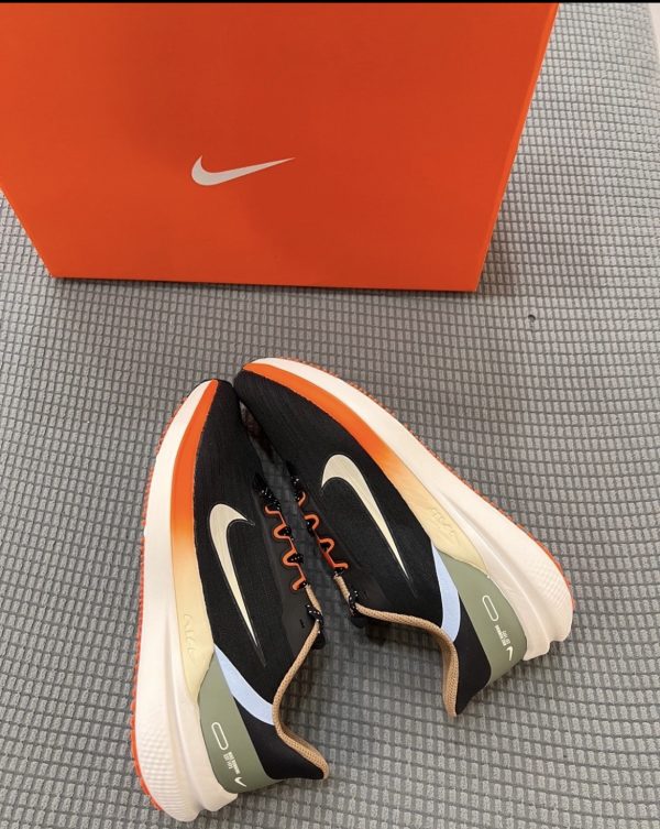 Nike Zoom Winflo 9