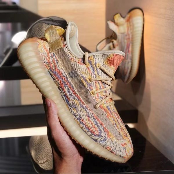 YEEZY BOOST 350 V2