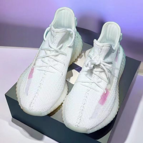 YEEZY BOOST 350 V2