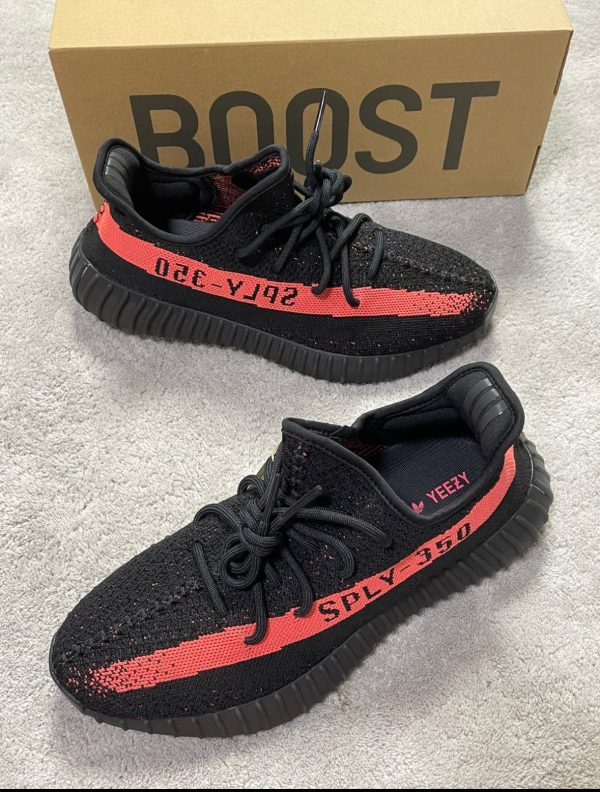 YEEZY BOOST 350 V2