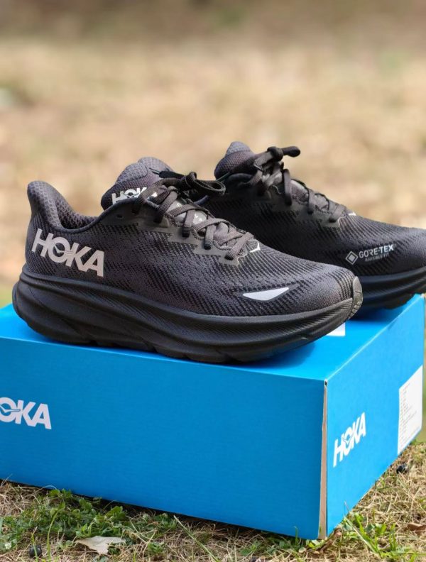 HOKA