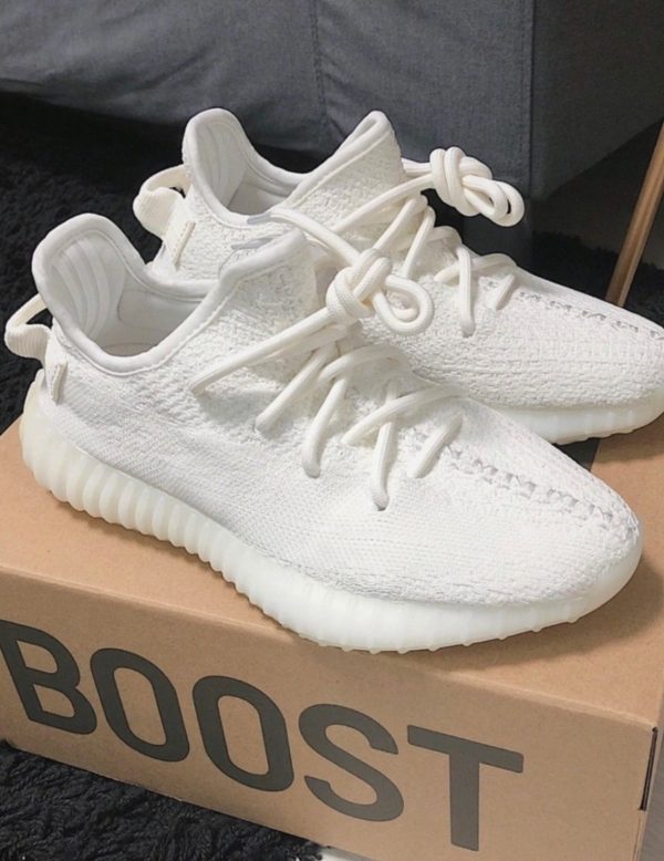 YEEZY BOOST 350 V2