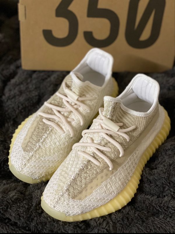 YEEZY BOOST 350 V2