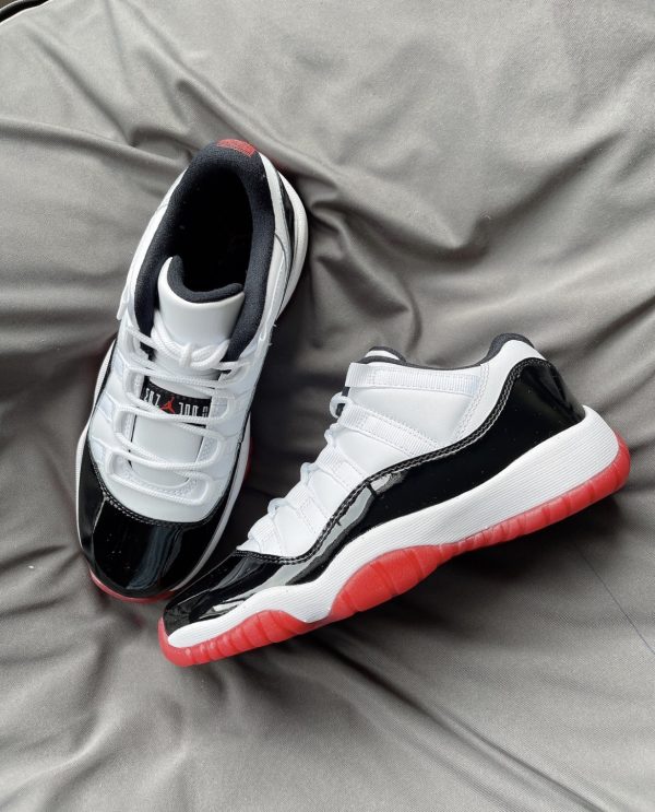 Jordan Air 11