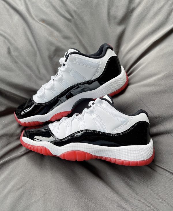 Jordan Air 11