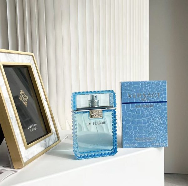 Versace perfume