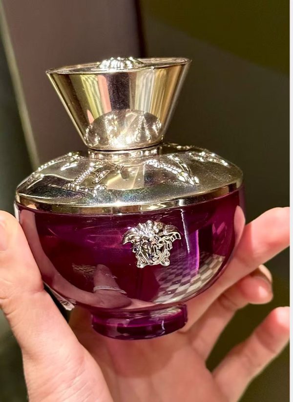 Versace  perfume