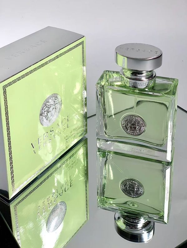 Versace perfume