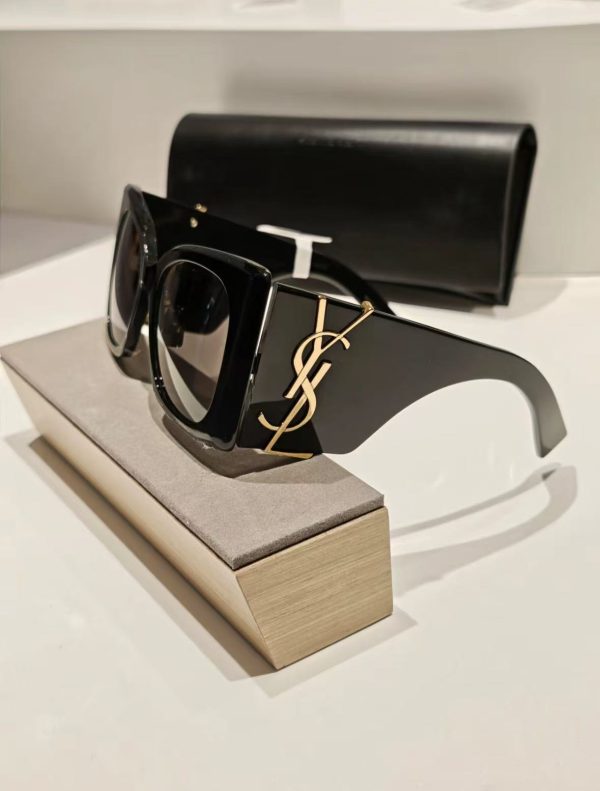 YSL sunglass