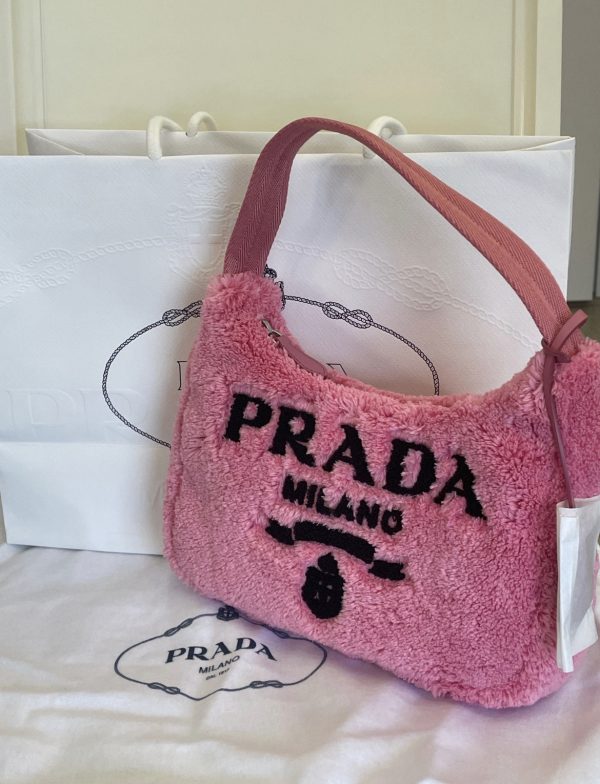 PRADA Re-Edition 2000
