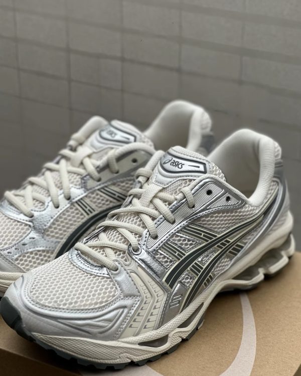 ASICS