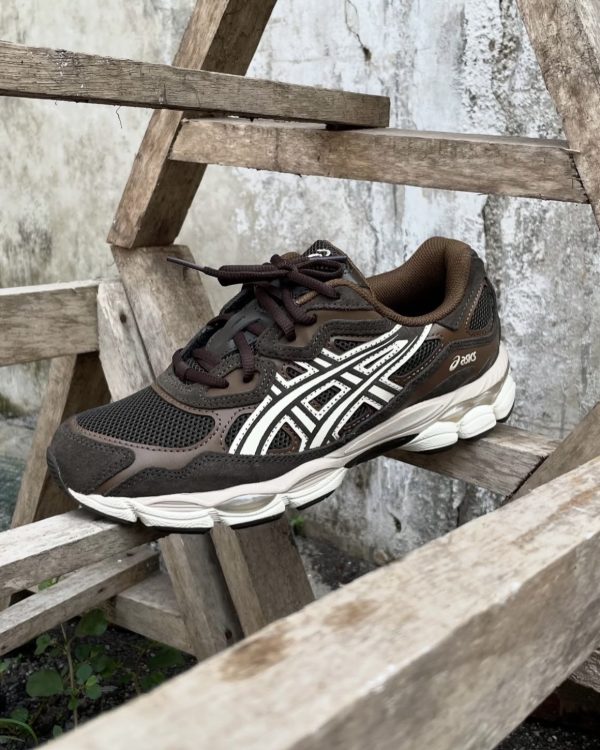 ASICS