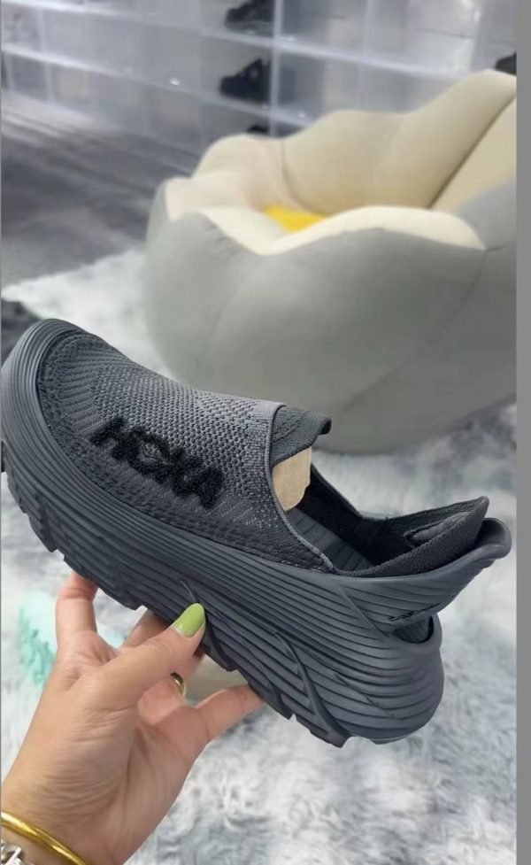 HOKA