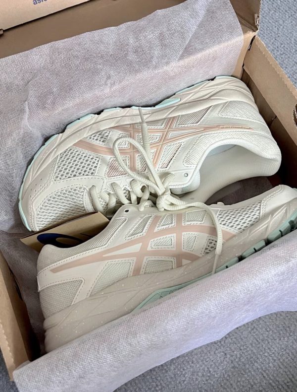 ASICS