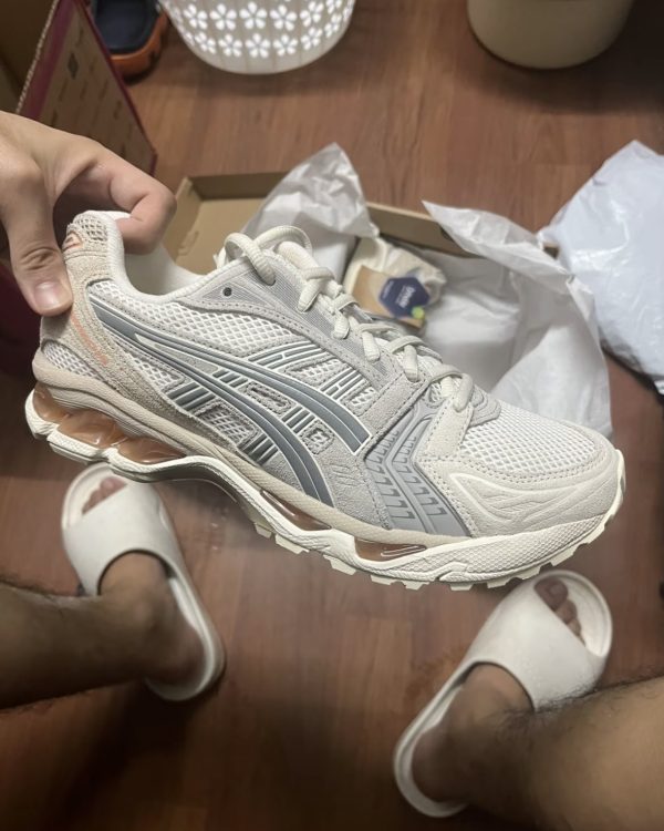 ASICS