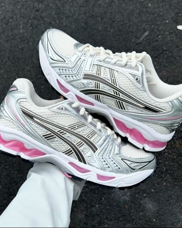 ASICS