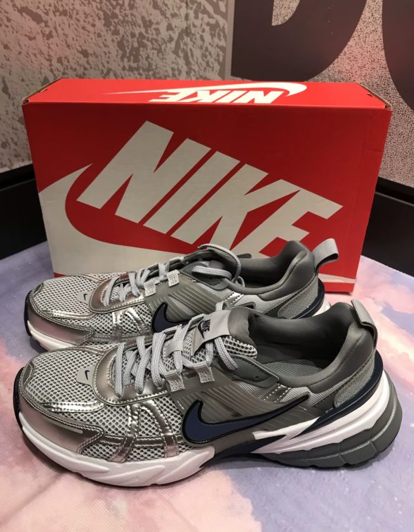 Nike V2K Run