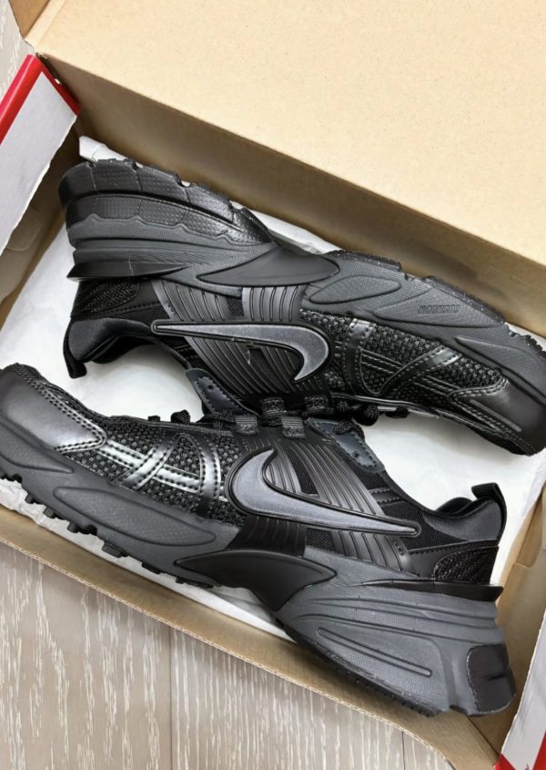 Nike V2K Run