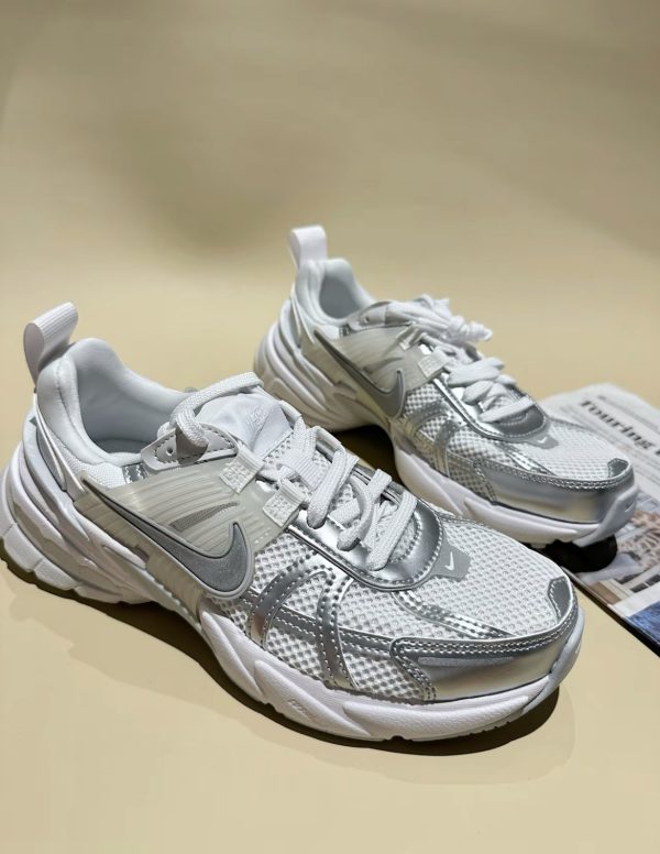 Nike V2K Run