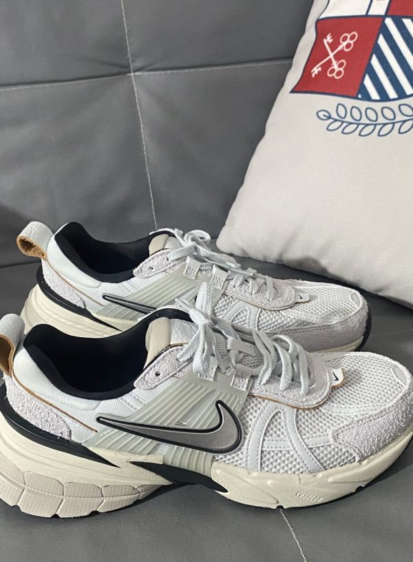 Nike V2K Run